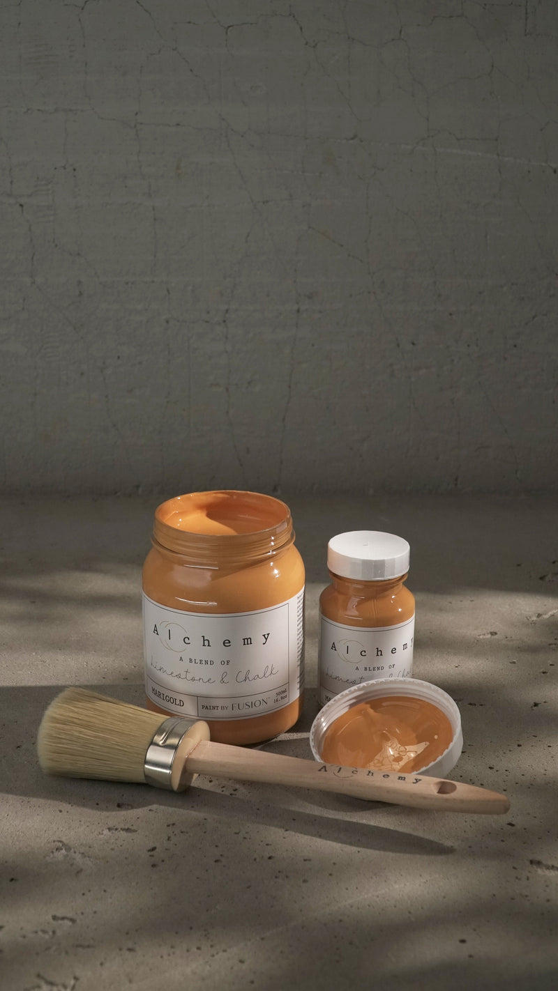 
Marigold is a warm burnt orange that mirrors the vivid blooms of its namesake, echoing the richness of autumn landscapes. This bold hue radiates warmth, energy, and natural beauty