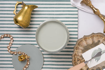 The third shade in our Countryside Collection, this cool, soft gray draws inspiration from the serene, misty mornings of the Oxford landscape. OXFORD FOG is a sophisticated, enduring color that brings a serene and refined atmosphere to any space or furniture piece.