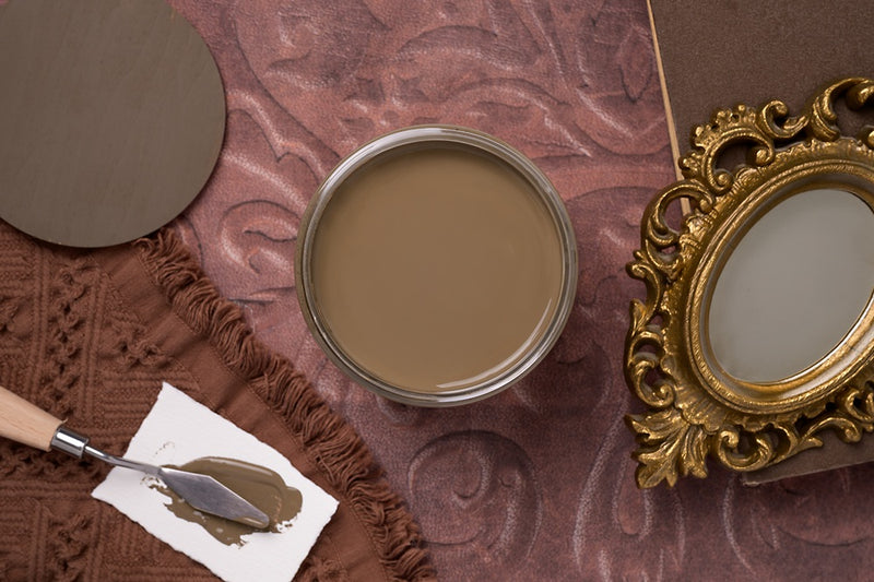 Truffle, the final shade in our Countryside Collection, features a rich, warm brown drawn from the tones of fertile earth, aged leather, and rural landscapes. This striking, stabilizing color brings a sophisticated depth to any furniture restoration project, enhancing pieces with refined, dramatic charm.