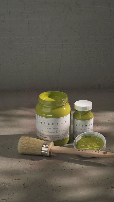 Willow is a seamless blend of mustard and chartreuse, offering a sophisticated, natural vibe. This distinctive hue evokes the image of willow branches swaying in the breeze, bathed in dappled sunlight.
