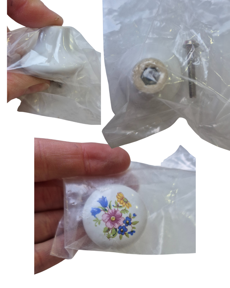 WHITE FLORAL |  Set of 4  | Drawer knob