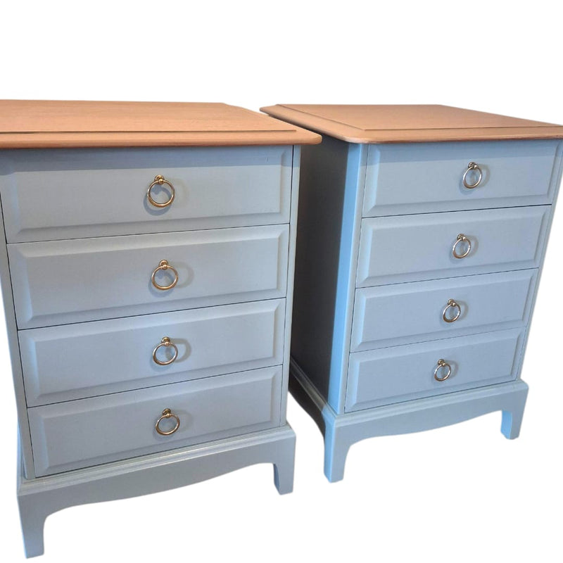 Stag Minstrel Chest of Drawers Set

2X Bedside Drawers

Stag furniture is renowned for its exceptional quality. The Minstrel range is made from African Cherry.

This set of&nbsp; 2x 4-drawers have been professionally painted with Fusion Mineral Paint in Champness and finished with Fusion Ultra Guard in Flat. It boasts it&